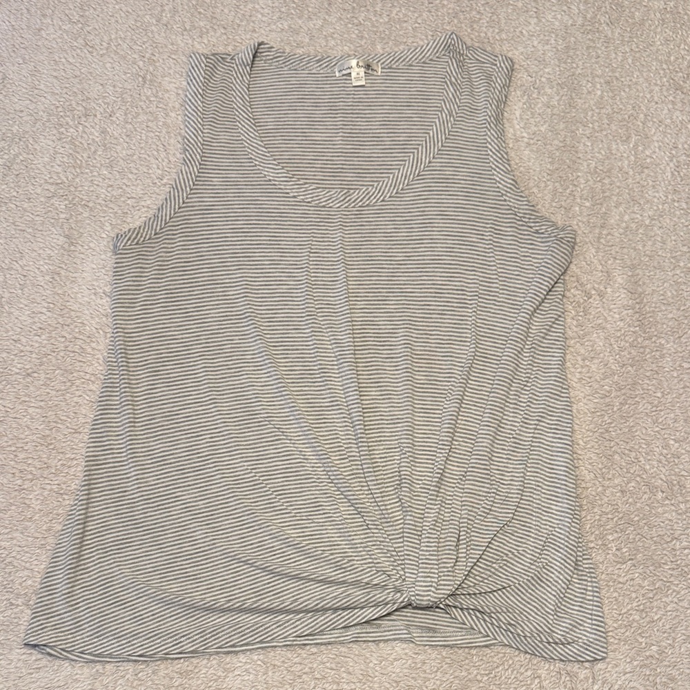 🤍🩶 Nine Britton Gray & White Striped Twist Front Tank – Women’s XL